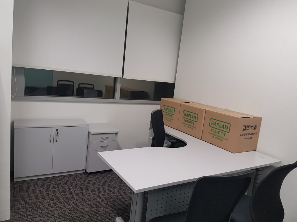 Movers and packers